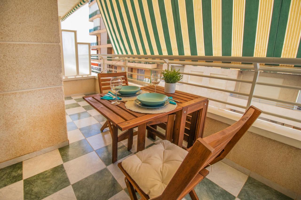 Feines Appartement Mit Hafenblick Santa Pola Kültér fotó
