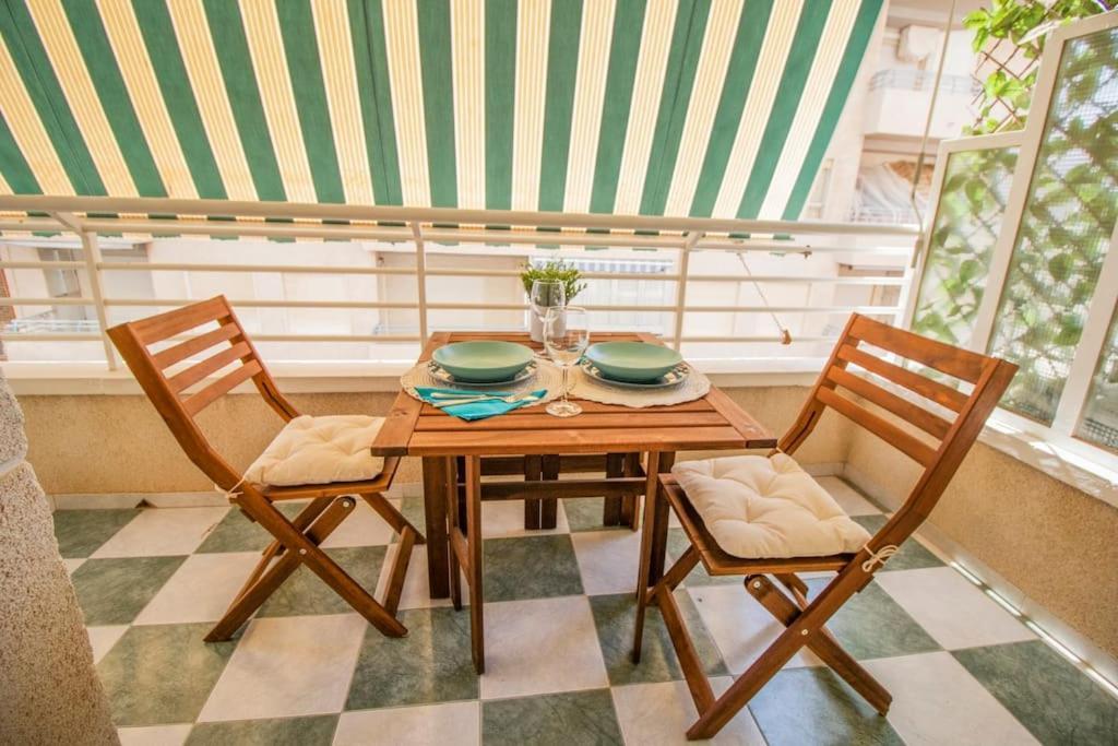 Feines Appartement Mit Hafenblick Santa Pola Kültér fotó